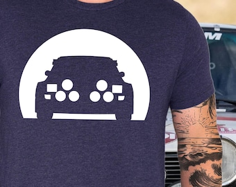 Camiseta icónica del Audi Sport Quattro S1 Rally Car: diseño emblemático de una leyenda del automovilismo.