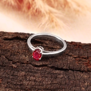 Anel com Rubi Oval, Rubi Natural de Moçambique de 0,55 CT, Anel Solitário com Gema Vermelha de 1,790 g, Presente de Conquista para Ela
