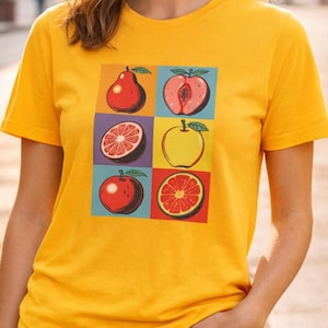 レトロフルーツグリッドTシャツ | 洋梨、ピーチ、アップル、グレープフルーツの遊び心のあるデザインのポップアート風Tシャツ