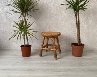 Handgemachter Weidenhocker Kleiner Beistelltisch Terrassenmöbel Vintage Fußbank Rustikaler gewebter Hocker Boho Rattan Möbel Schuhbank