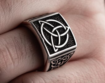 Silver Celtic Knot Ring, Trinity Signet Band For Men, Triquetra 925 Sterling Silver Celtic Ring, Fathers Day Gift, Gift for Dad