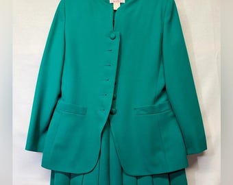 Henry Lee Green Women's Vintage Suit with Pleated Skirt 4petite