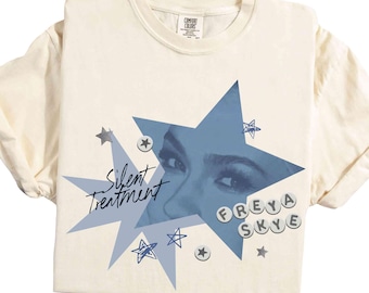 Freya Skye: Tratamiento silencioso / Tendencia divertida y adorable / Conjunto a juego / Sudadera unisex con capucha / Camiseta infantil con estampado DTF premium / Regalo / NA166