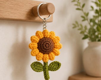 Zonnebloem sleutelhanger haakpatroon, amigurumi bloem tashanger pdf, schattig handgemaakt accessoire cadeau-tutorial