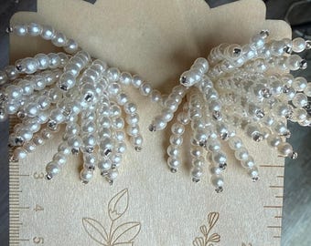 Pendientes de novia llamativos con borlas de perlas vintage y flecos de perlas sintéticas.