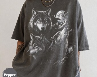 Wolf T-Shirt, Vintage 90s Comfort Colors Grunge Tee, Faded Howling Moon Y2K Gothic Graphic Unisex Shirt, Wolf Lover Gift