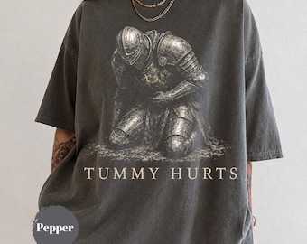„Bauchweh“-Ritter-Shirt, lustiges Fantasy-T-Shirt mit Grafik, Mittelalter-Meme-Shirt, Geschenk für Gamer mit schwarzem Humor, T-Shirt für RPG-Fans