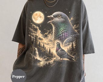 吠えるハトのシャツ、ヴィンテージ風鳥柄Tシャツ、面白い満月動物アパレル、ハト好きへのギフト、レトロな鳥のシャツ