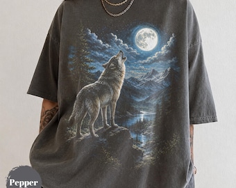Vintage Howling Wolf T-Shirt, Comfort Colors Moonlit Forest Tee, Night Nature Wildlife Graphic Unisex Shirt, Wolf Lover Gift, Outdoor Top
