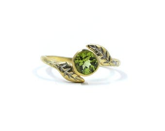 Peridot gold plated ring, silver leaf ring, nature jewelry, gemstone jewelry, birthstone ring