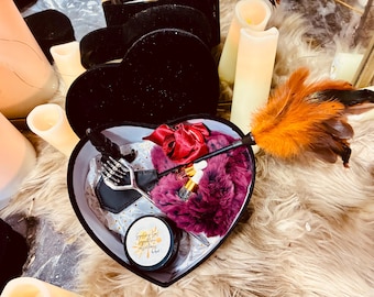 Passionate Valentine Essentials