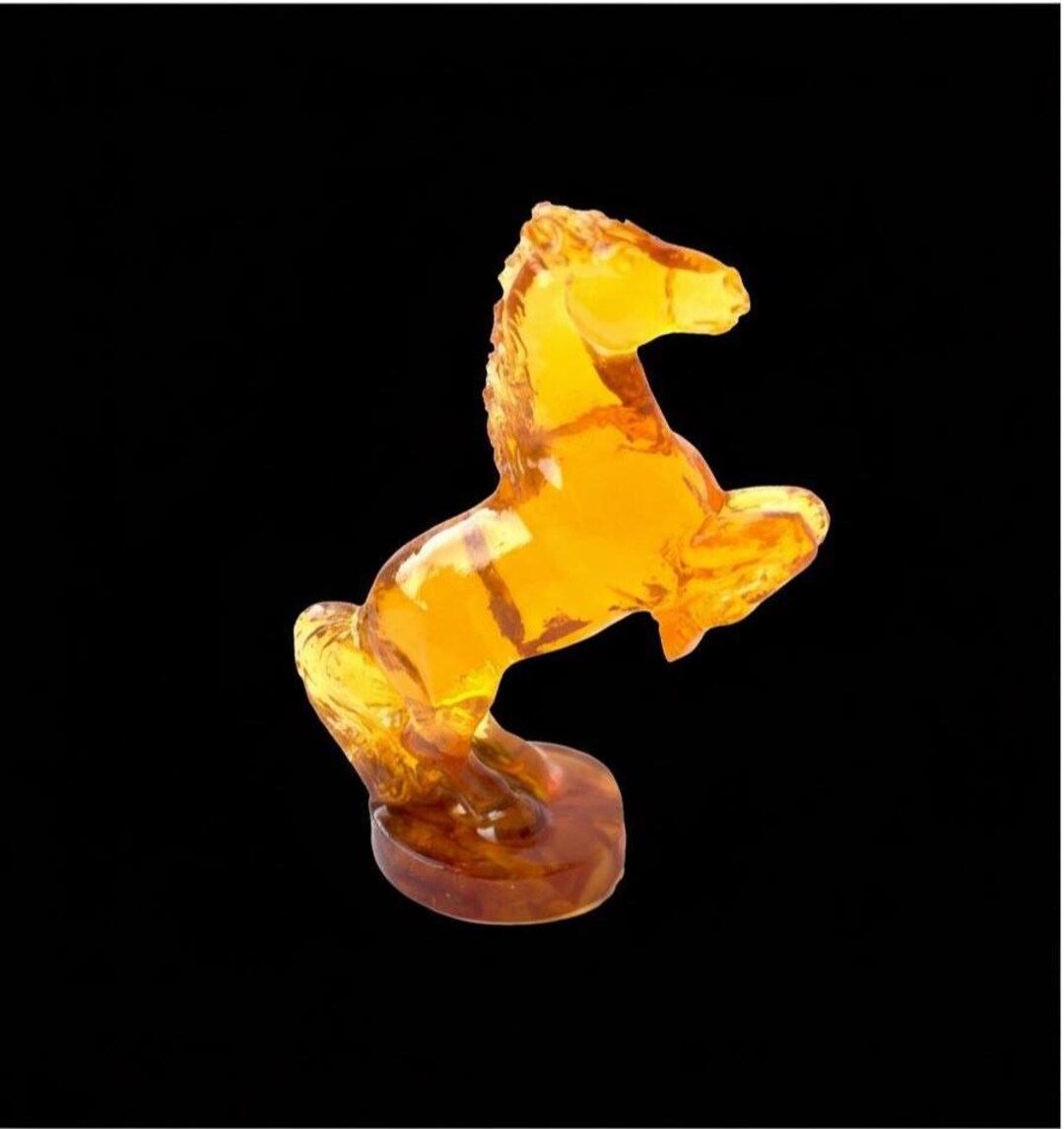 Small Amber Horse Figurine – Symbol of 2026 – Handmade Baltic Amber ...