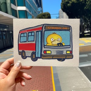 Può includere: Un set di tre tazze in ceramica con finitura maculata e opaca. Le tazze sono in tonalità crema, grigio chiaro e grigio scuro. Ogni tazza ha un design semplice e minimalista, ideale per caffè o tè.