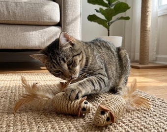 Ręcznie robiona zabawka dla kota z sizalu, mysz z piórkowym ogonem, interaktywna drapaczka dla kociąt, ekologiczny prezent dla zwierząt domowych, trwała zabawka dla kota