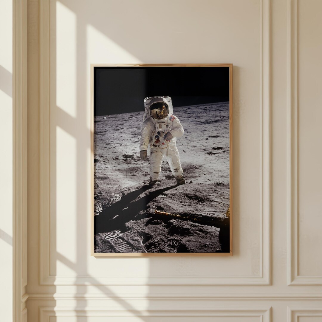 Apollo 11 Moon Landing Poster | Vintage NASA Photography | Astronaut ...