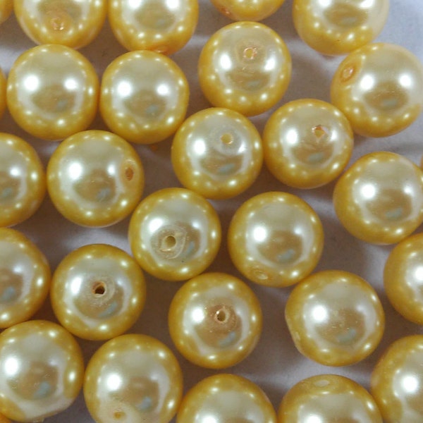 10 Beads- 12mm Sunny Yellow Shiny Pearls, Gumball Beads, Pastel Yellow Glass Beads, Round Yellow Beads, Light Yellow Glass Beads