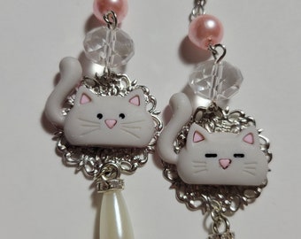 Cat Earrings, Pet Earrings, Dangle Earrings, Animal Earrings, Gift, Handmade Earrings, Cat Lover, Cat Jewelry, Kitty Jewelry, Kitty Earrings