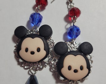 Character Earrings, Mickey Mouse Dangle Earrings, Mickey Mouse Earrings, Kawaii Mickey Mouse Earrings, Disney Snacks, Disney Gift, Handmade