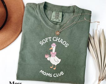 Soft Chaos Moms Club-tröja Comfort Colors® mamma-tröja, rolig mammalivströja, present till nyblivna mamma, mors dag-present till mamma-livsälskare