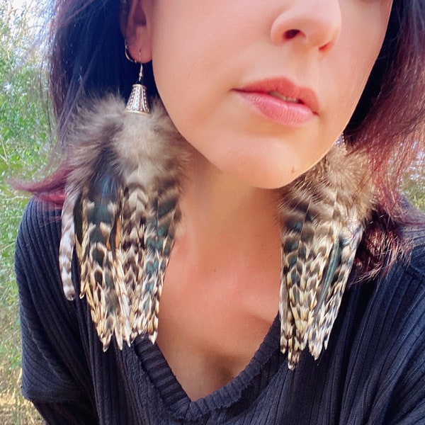 BOHEMIAN BEAUTY Long Natural Rooster Feather Earrings