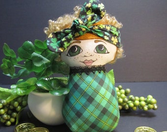 Tiny Doll -- SIOBHAN -- Mini Soft Matroyshka