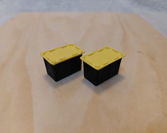 1/24th Scale Camping Totes (2 per pack)