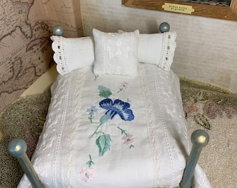 Vintage Embroidery & Trims Dollhouse Quilt and Pillows, Miniature Quilt, Dollhouse Bedding