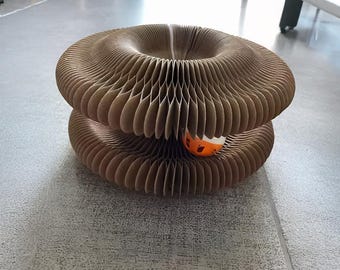 Interactive Cat Scratcher Donut Toy with Bell Ball Foldable Corrugated Cardboard Design Eco Friendly 2in1 Play & Scratch Toy for Indoor Cats