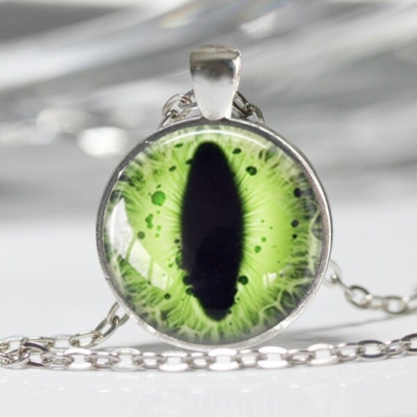 Green Eye Necklace Cat Eye Jewelry Steampunk Jewelry