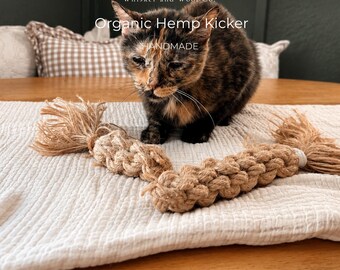 Juguete para gatos de yute orgánico / Infusión de viña plateada, enriquecimiento para patadas de conejo, cuerda hecha a mano