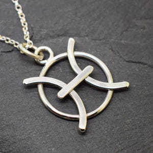 Naszyjnik zodiakalny Ryby, srebrny wisiorek ze znakiem zodiaku, ręcznie robiona biżuteria astrologiczna, horoskopowy prezent urodzinowy dla niej i dla niego