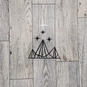 ACOTAR Bookmark: Ilyrian Mountains (Triangle Shaped) ACOTAR - SJM - Clear and Black vinyl