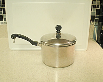 Farberware 2 Quart Sauce Pan Vintage 1990s 18/10 Stainless Steel Saucepan