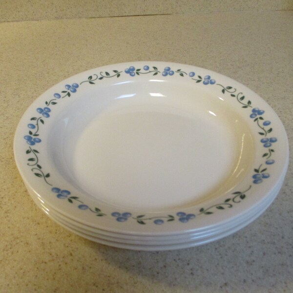 4 Corelle Blueberry Bouquet Flat Rimmed Soup or Pasta Bowls Vintage 1990s