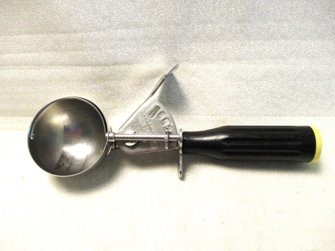 Hamilton Beach Ice Cream Scoop Vintage 1950s Stainless Steel Soda