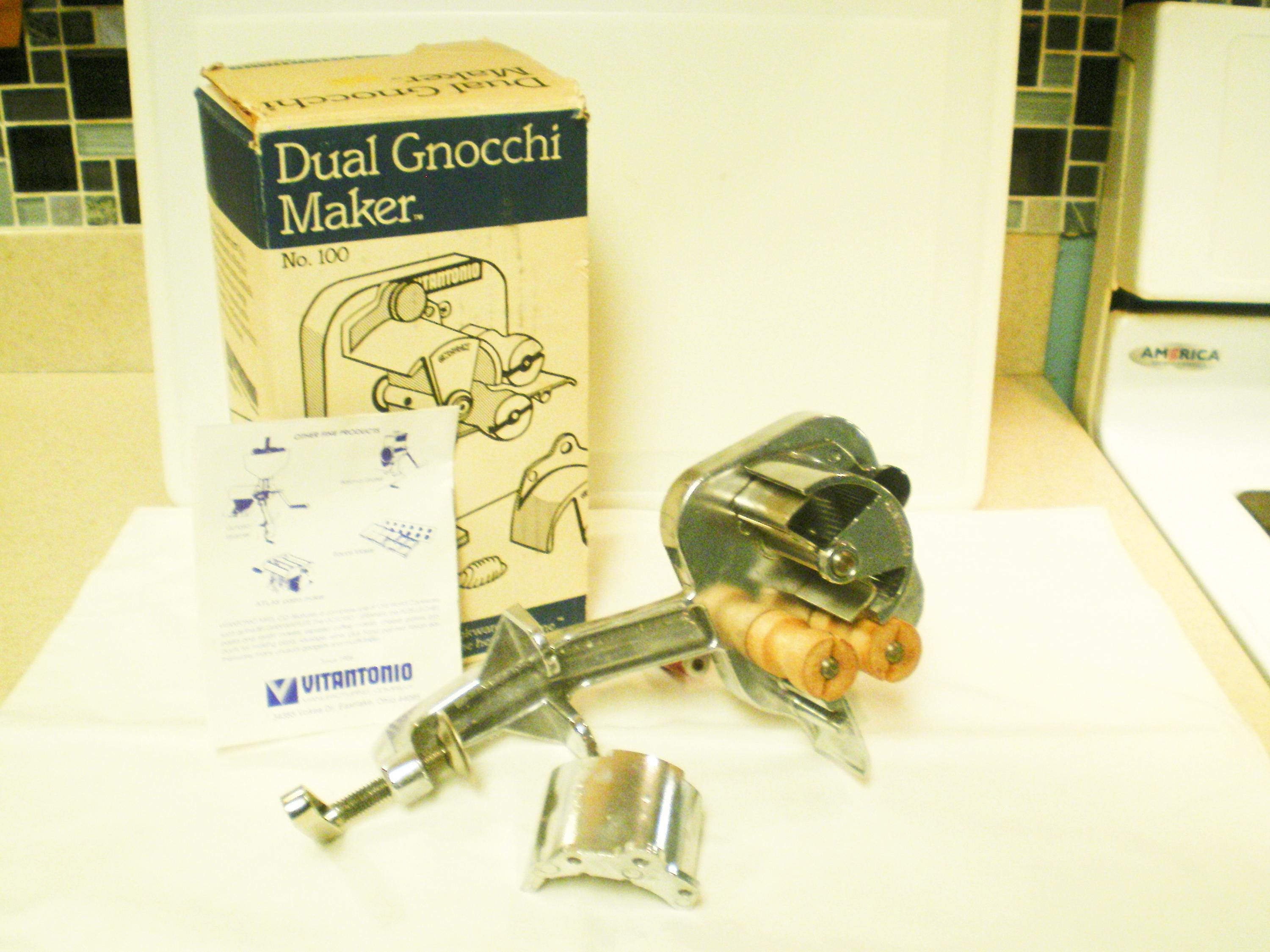 Vitantonio Dual Gnocchi, Cavatelli Maker Model No. 100 Vintage
