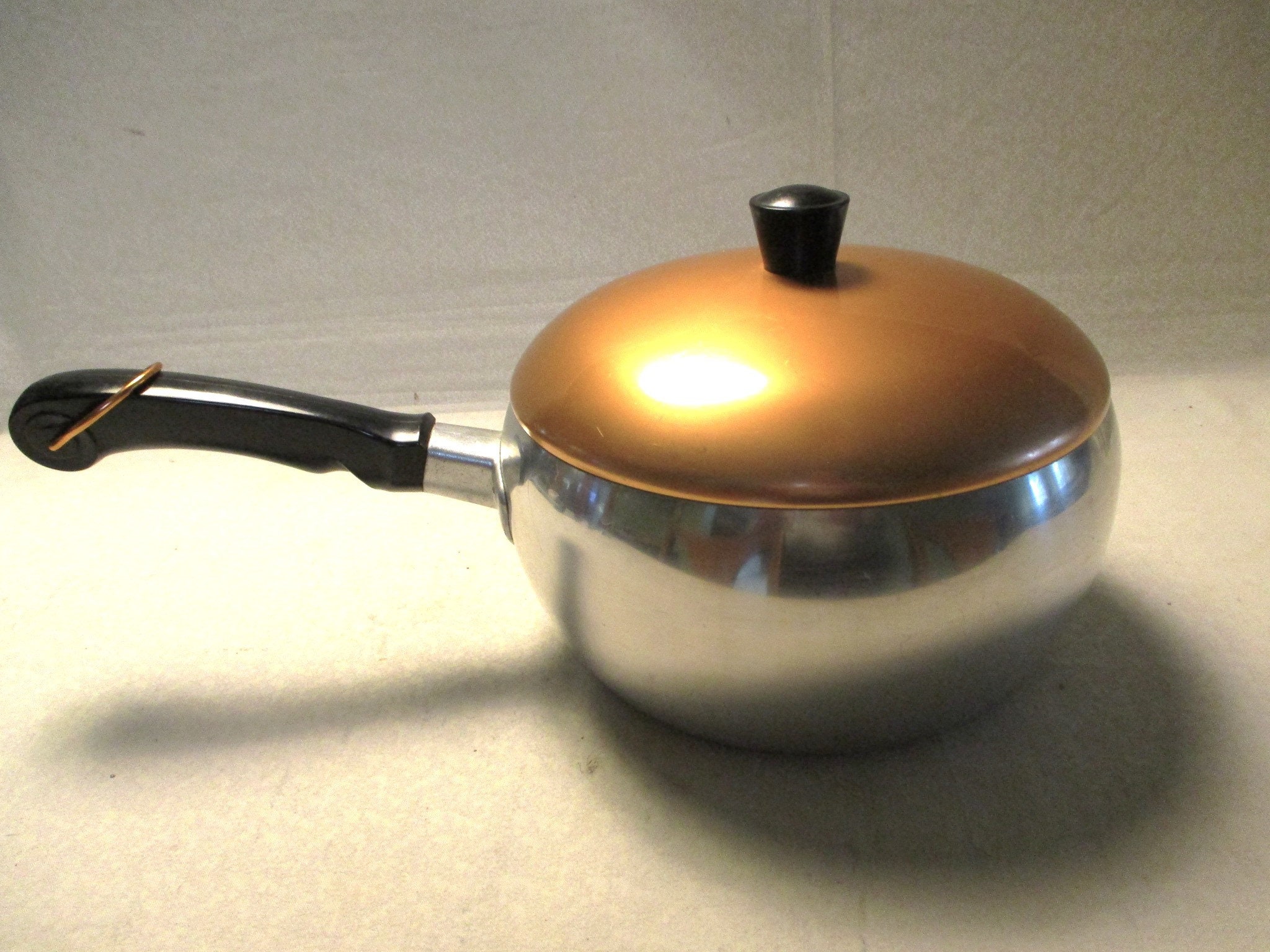 Vintage Hallite 2 1/2 Qt Aluminum Double Broiler Bakelite Handles Copper  Lid Make Some Candy so Fantastic 