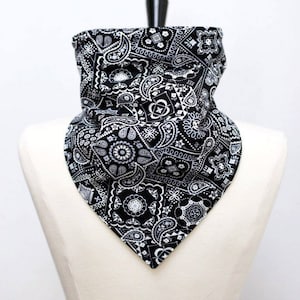 Face Mask - Cotton and Fleece - Hoop and Loop - Snowboard/Ski - Adult - Paisley