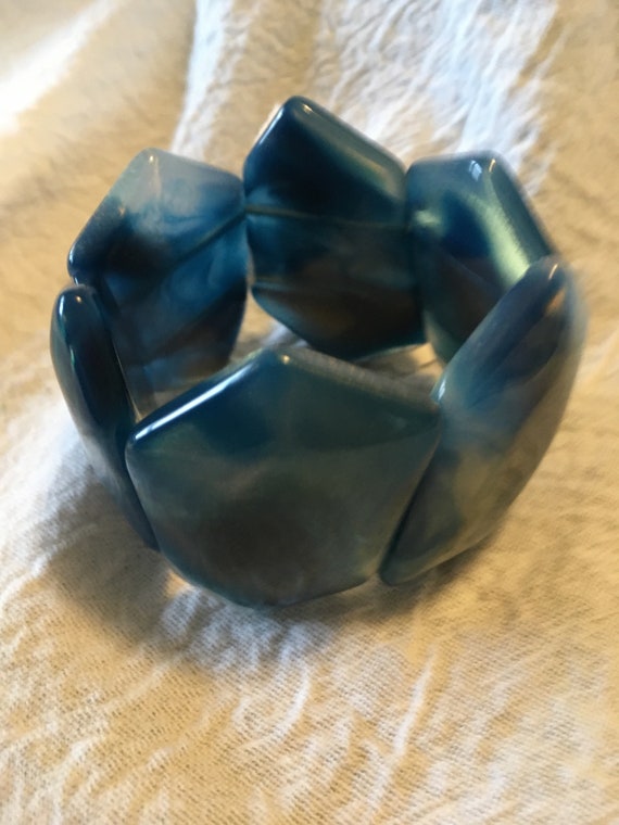 Vintage Chunky Blue & Gold Marbled Lucite Plastic… - image 8