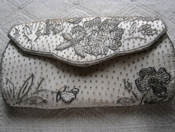 Stunning Vintage 40's - 50's Silver & White Beaded