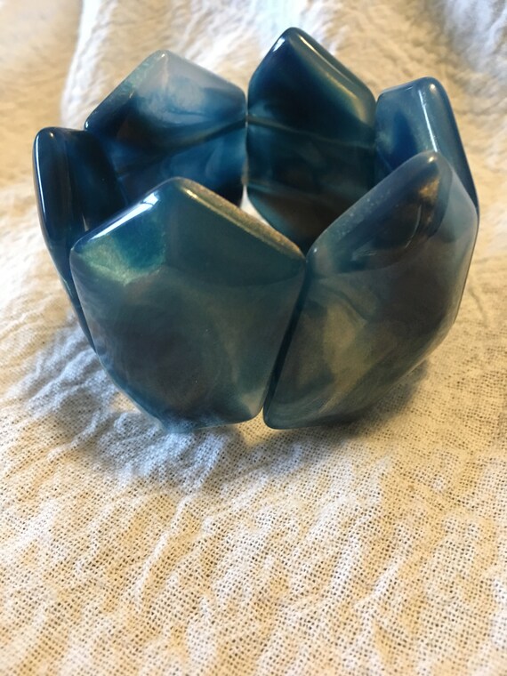 Vintage Chunky Blue & Gold Marbled Lucite Plastic… - image 2