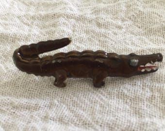 Vintage Brown  Enamel Alligator Brooch