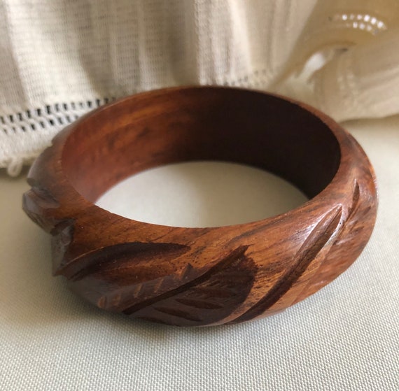 Vintage Wood Carved Leaf Bangle Bracelet - image 6