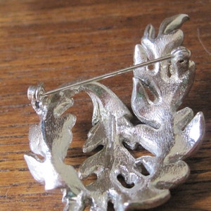 Vintage Lisner Silver Twisted Leaf Pin image 5