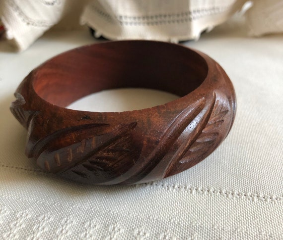 Vintage Wood Carved Leaf Bangle Bracelet - image 8