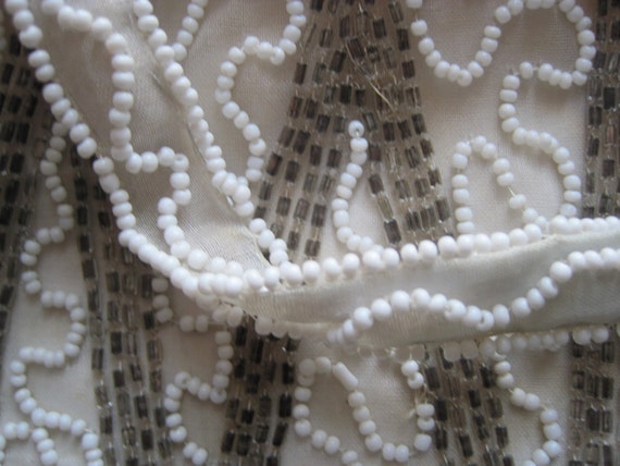Pretty Vintage Walborg White and Silver Beaded Pu… - image 5