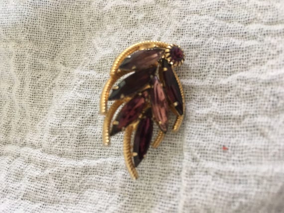 Vintage Floral Gold Tone Purple/Amethyst Rhinesto… - image 6