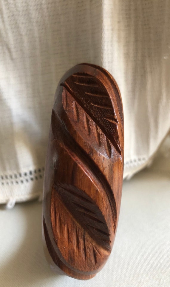 Vintage Wood Carved Leaf Bangle Bracelet - image 5