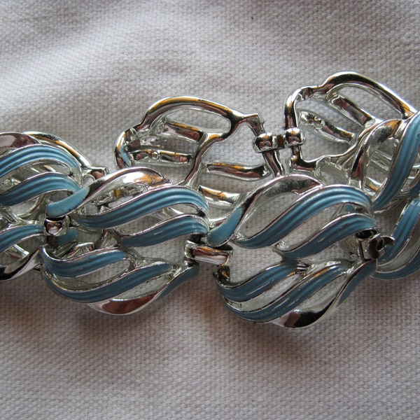 Pretty Vintage Coro Turquoise Enamel and Silver Bracelet