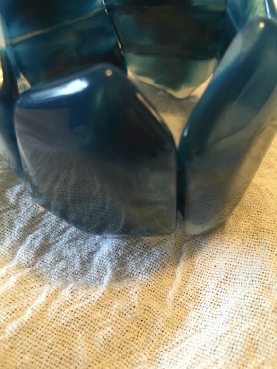 Vintage Chunky Blue & Gold Marbled Lucite Plastic… - image 6